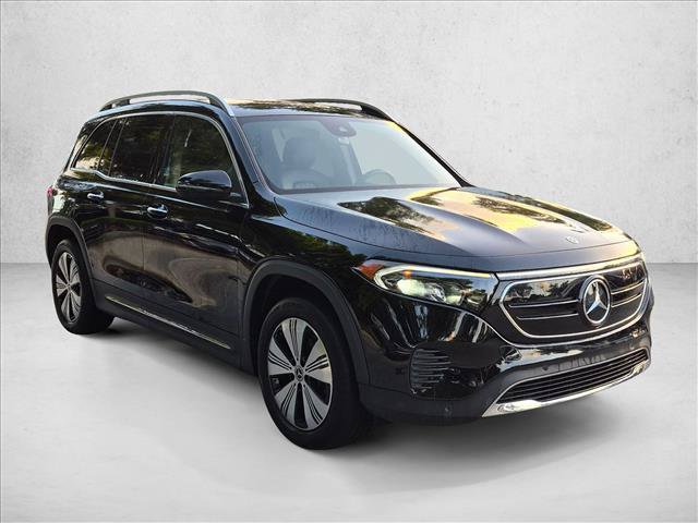 Used 2023 Mercedes-Benz EQB 300 4MATIC w/ Exclusive Package image 3