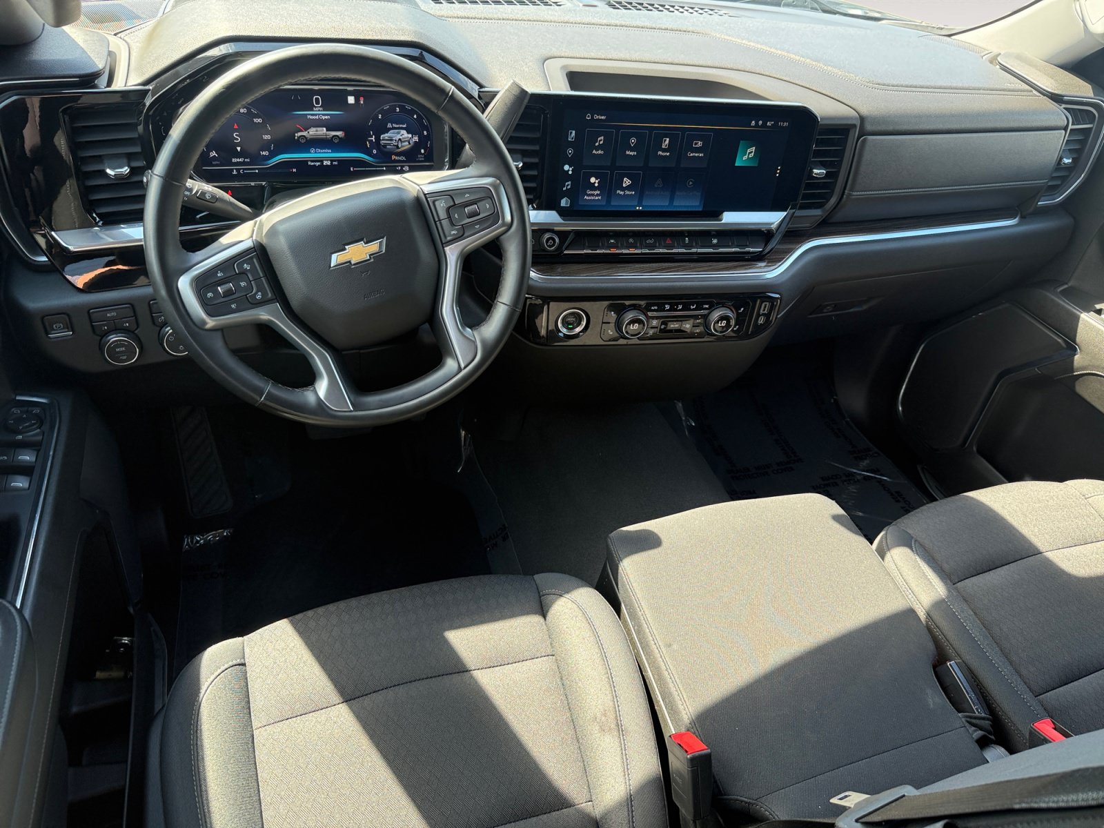 Used 2023 Chevrolet Silverado 1500 LT AWD/4WD image 15