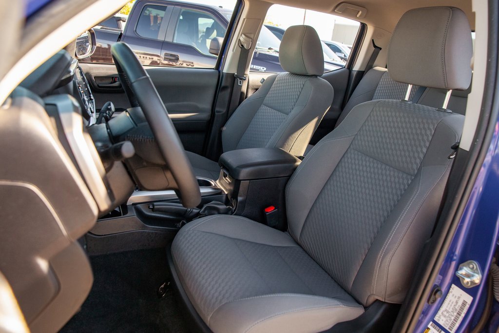 Used 2023 Toyota Tacoma SR5 w/ Technology Package image 13