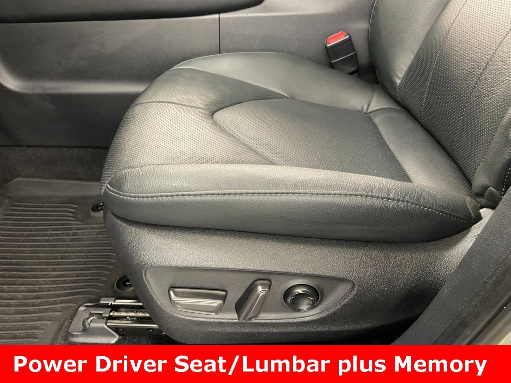 Used 2024 Toyota Grand Highlander XLE image 11
