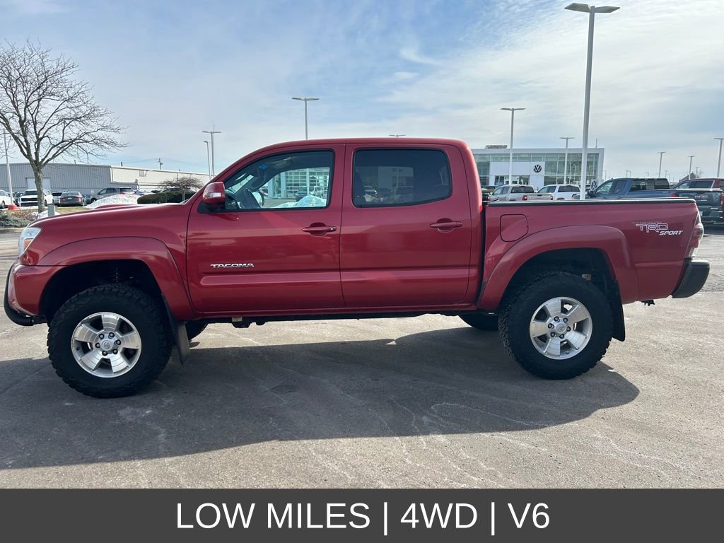 Used 2013 Toyota Tacoma 4x4 Double Cab w/ TRD Sport Pkg image 4