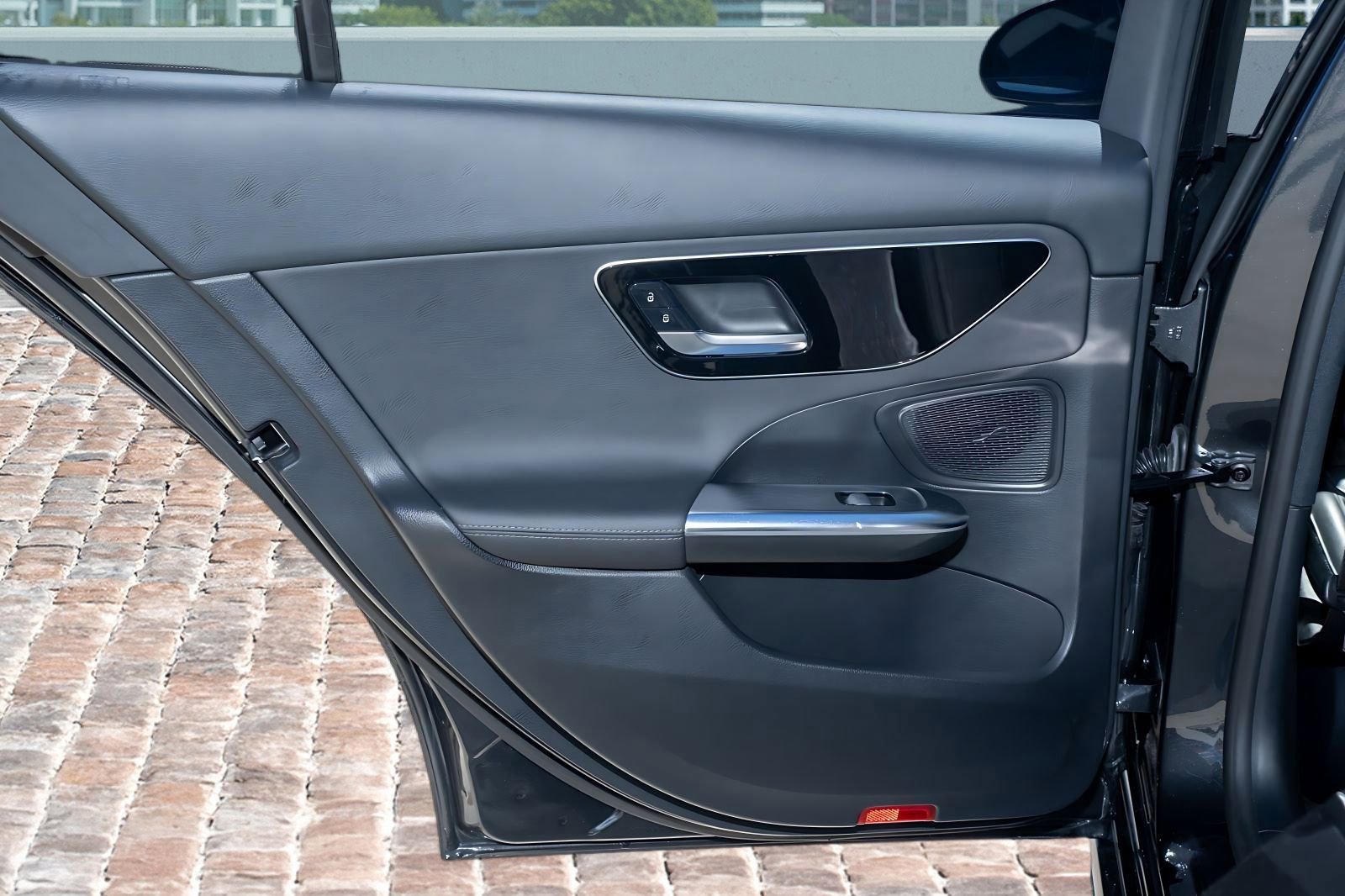 Used 2022 Mercedes-Benz C 300 Sedan image 12