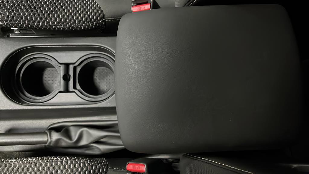 Used 2016 Nissan Frontier PRO-4X image 18