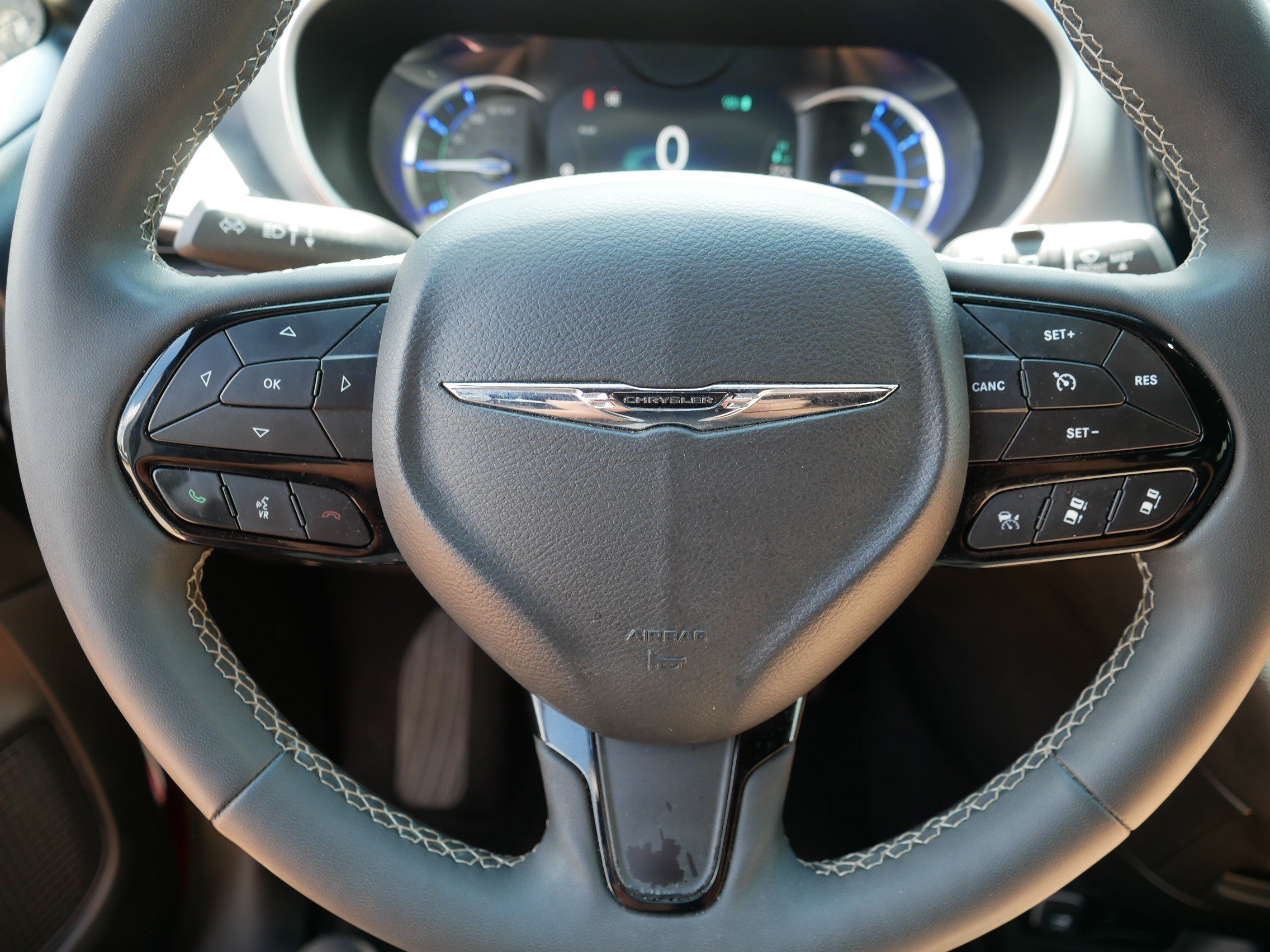 Used 2023 Chrysler Pacifica Touring-L w/ S Appearance Package FWD image 25