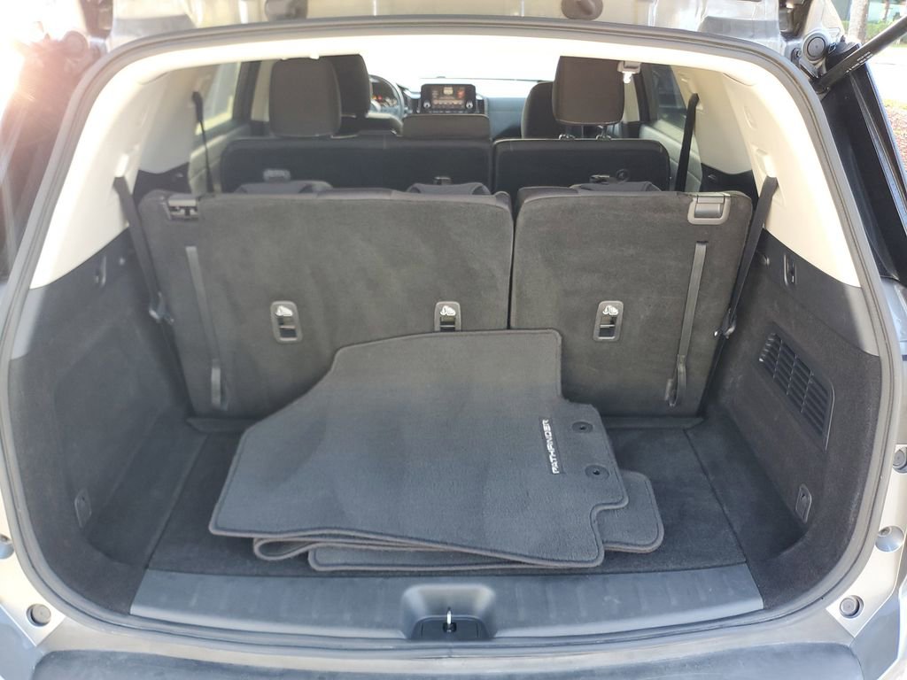 Used 2024 Nissan Pathfinder SV AWD/4WD image 8