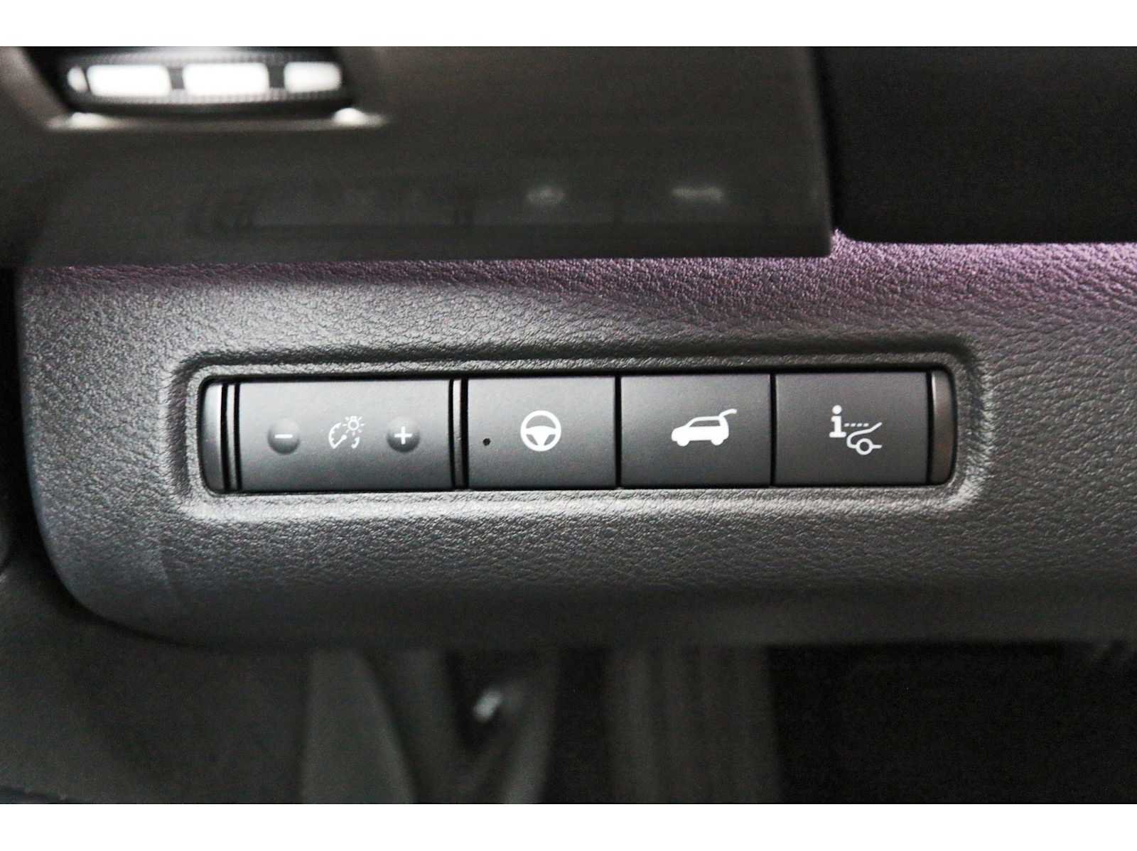 Used 2024 Nissan Pathfinder Platinum FWD image 20