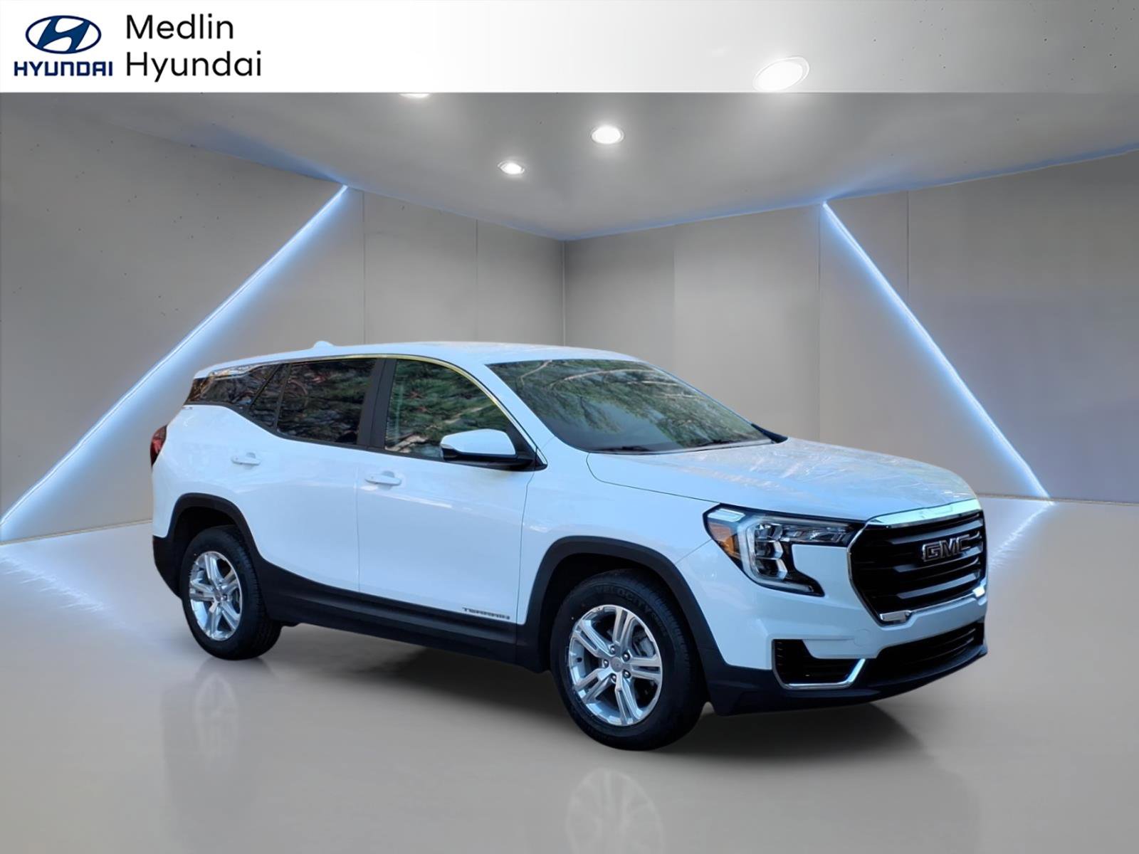 Used 2022 GMC Terrain SLE