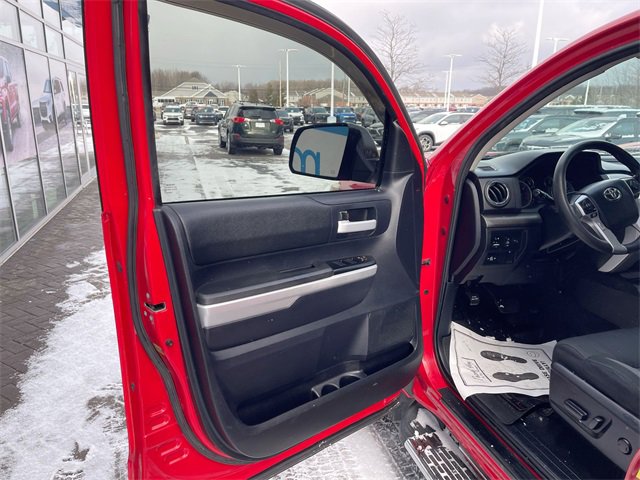 Used 2014 Toyota Tundra SR5 w/ SR5 Upgrade Package image 19