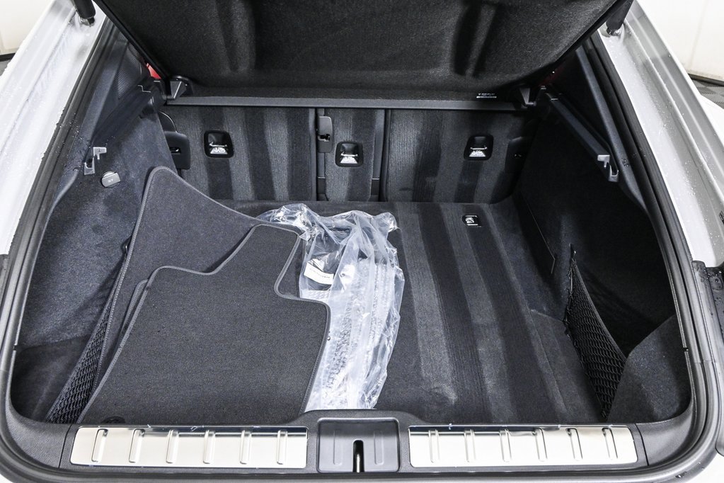 New 2025 Porsche Panamera RWD image 33