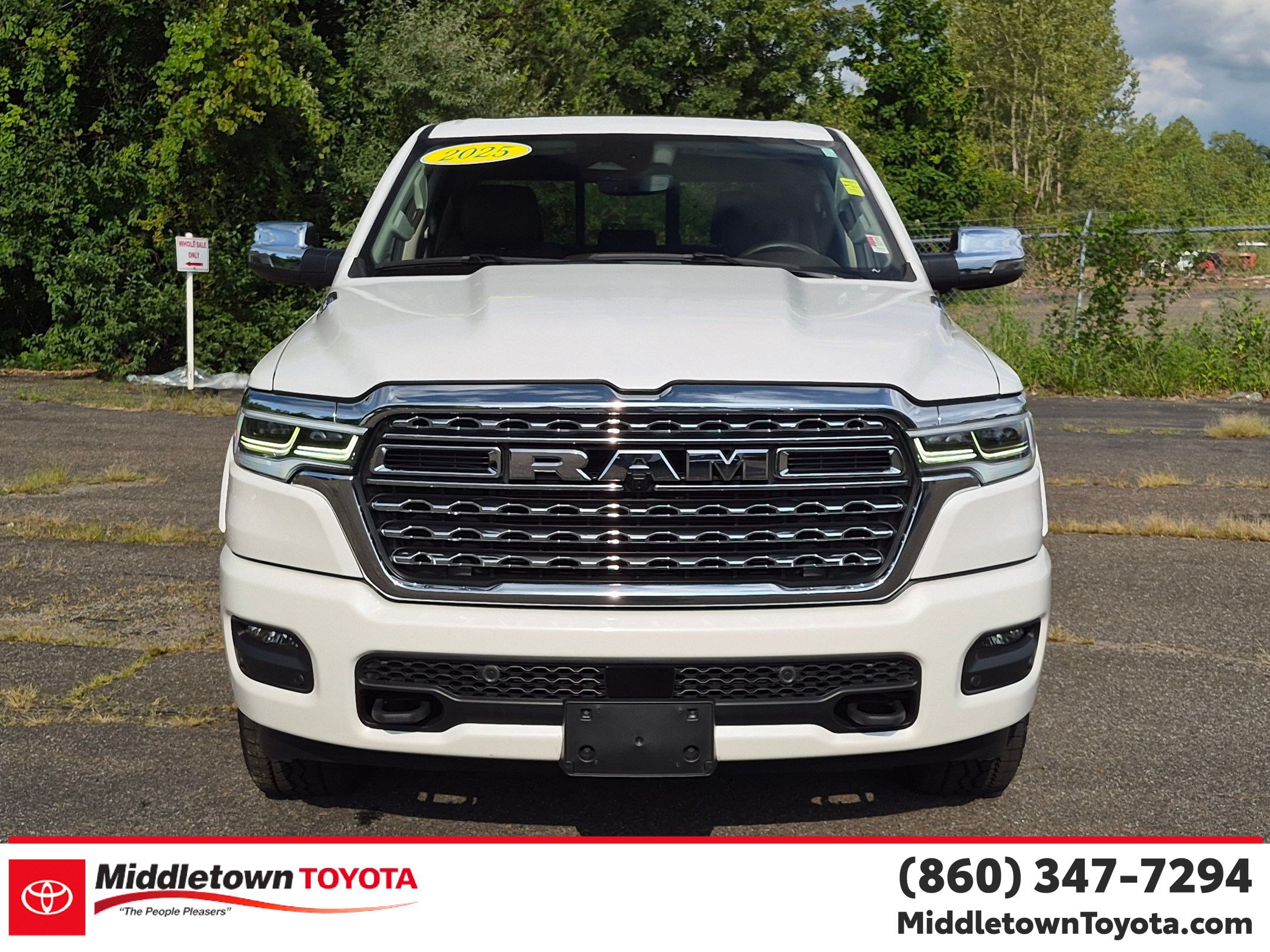 Used 2025 RAM 1500 Limited w/ Off Road Group AWD/4WD image 8
