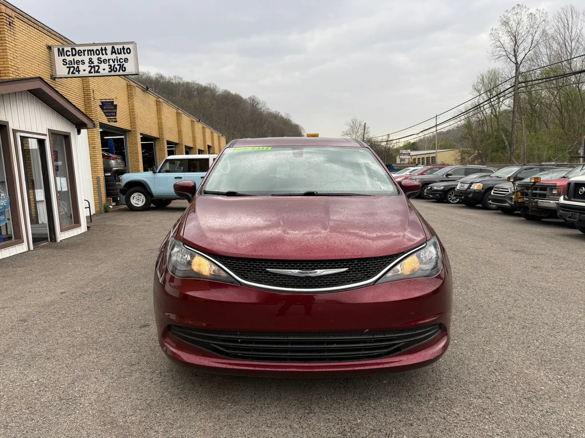 Used 2017 Chrysler Pacifica Touring FWD image 5