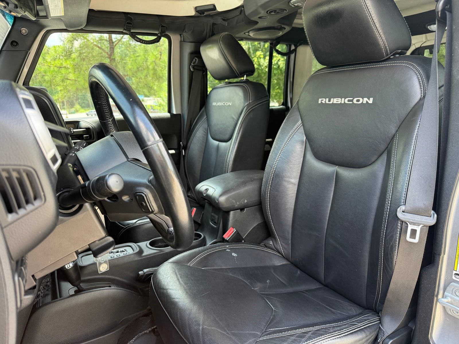 Used 2014 Jeep Wrangler Unlimited Rubicon w/ Dual Top Group AWD/4WD image 33