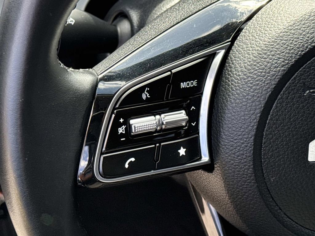 Used 2025 Kia Seltos S FWD image 22