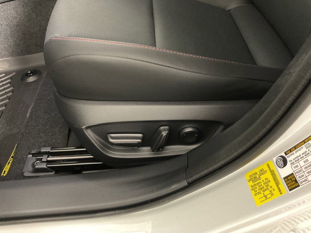 New 2025 Toyota Prius Plug-In Hybrid image 21