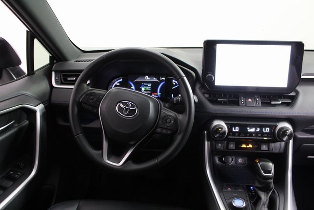 Used 2025 Toyota RAV4 XSE image 10