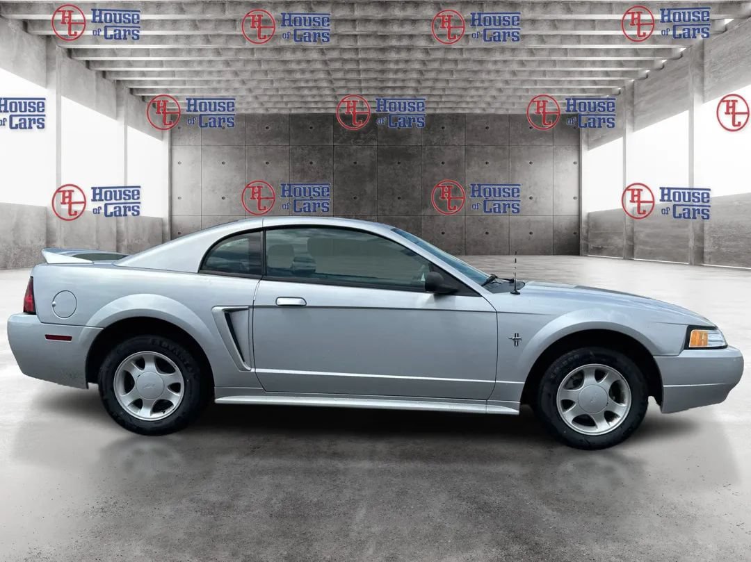 Used 2000 Ford Mustang Coupe RWD image 4