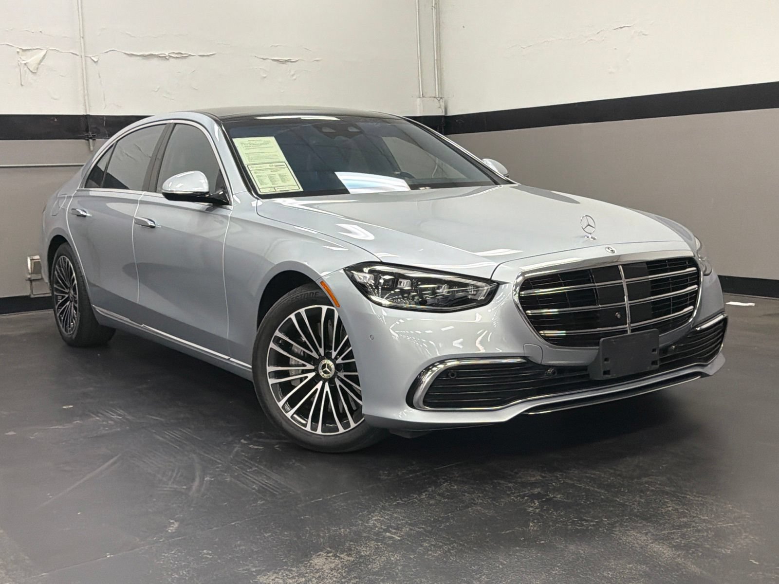 Certified 2023 Mercedes-Benz S 580e 4MATIC Sedan image 2