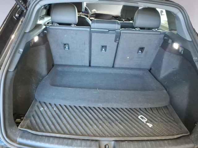 Used 2023 Audi Q4 e-tron Premium Plus w/ Premium Plus image 8