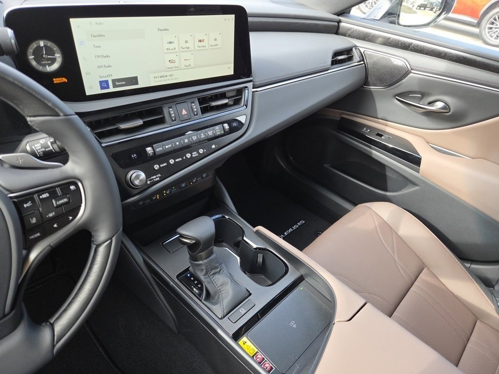 New 2025 Lexus ES 350 350 Luxury image 39