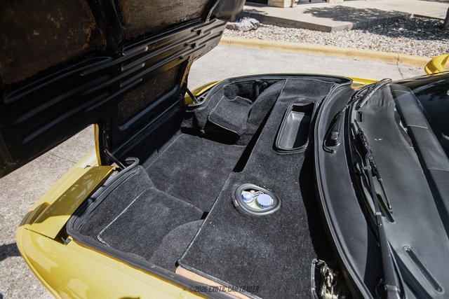 Used 1988 Ferrari Testarossa RWD image 15