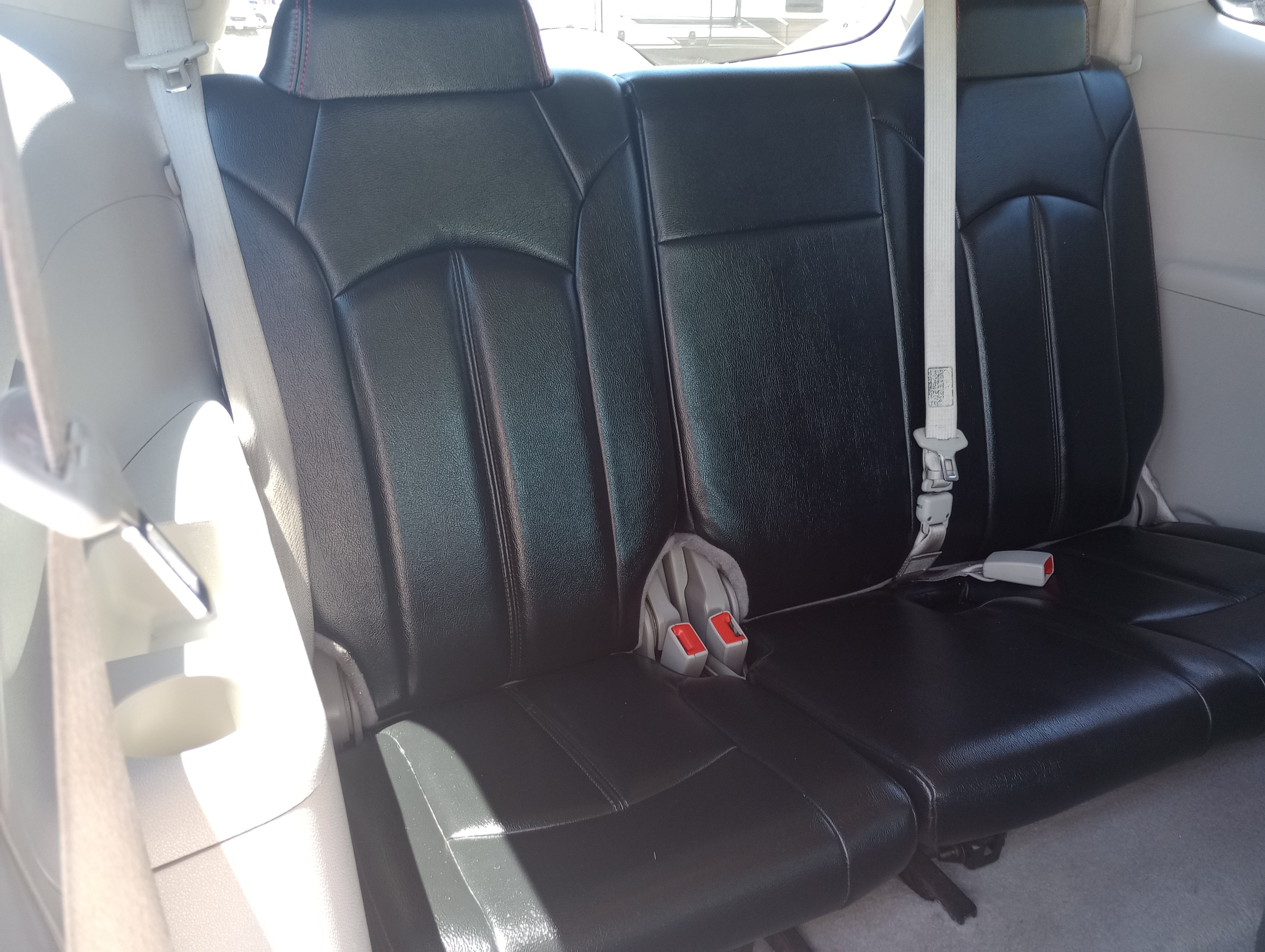 Used 2015 Buick Enclave Convenience FWD image 14