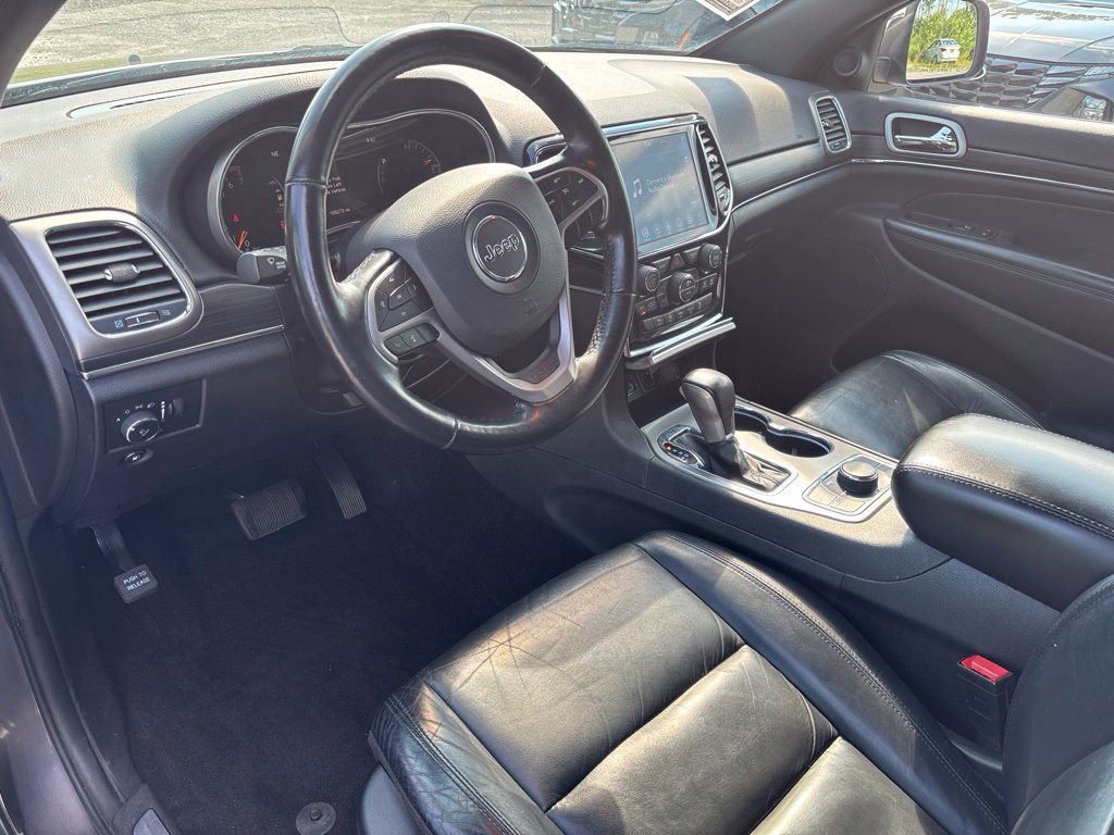 Used 2021 Jeep Grand Cherokee Limited w/ Premium Lighting Group AWD/4WD image 11