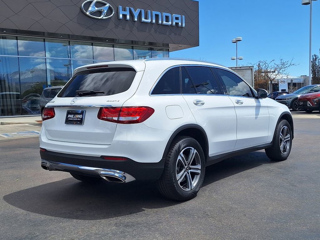 Used 2019 Mercedes-Benz GLC 300 4MATIC w/ Premium Package image 3