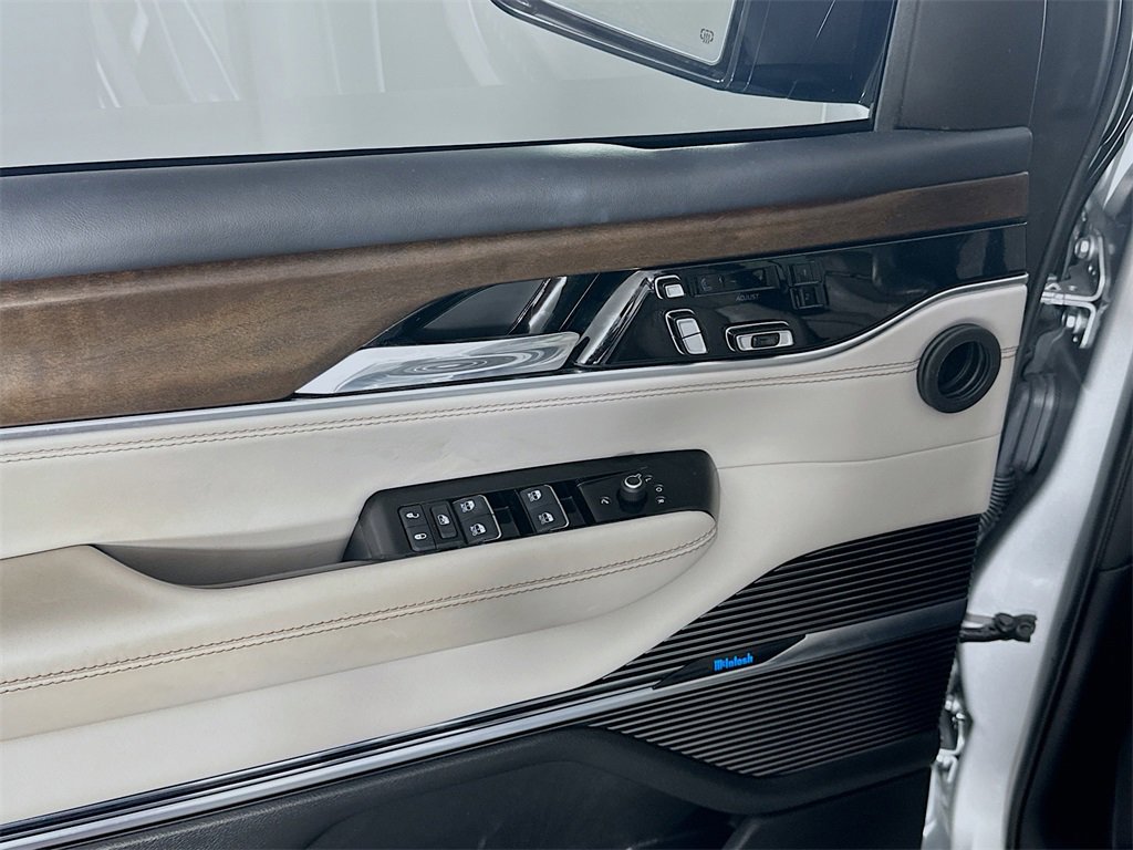 Used 2022 Jeep Grand Wagoneer Series I w/ Flexible Seating Group image 25