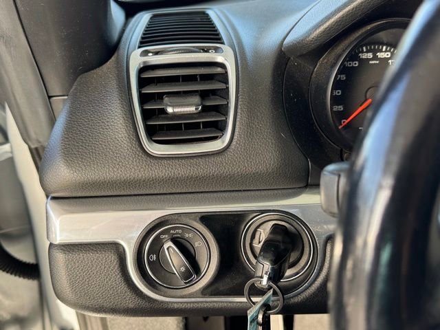 Used 2015 Porsche Boxster image 30