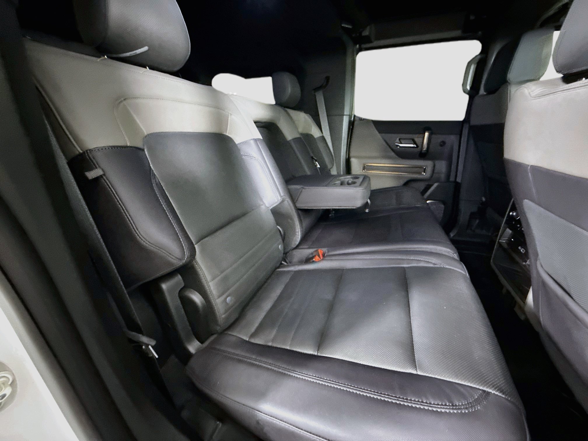 Used 2025 GMC Hummer EV 2X AWD/4WD image 30