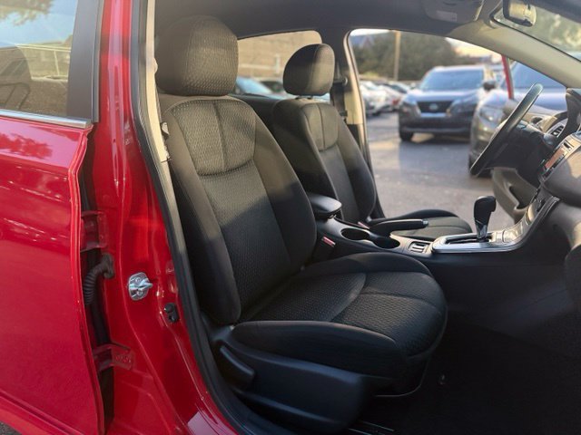 Used 2015 Nissan Sentra SR FWD image 28