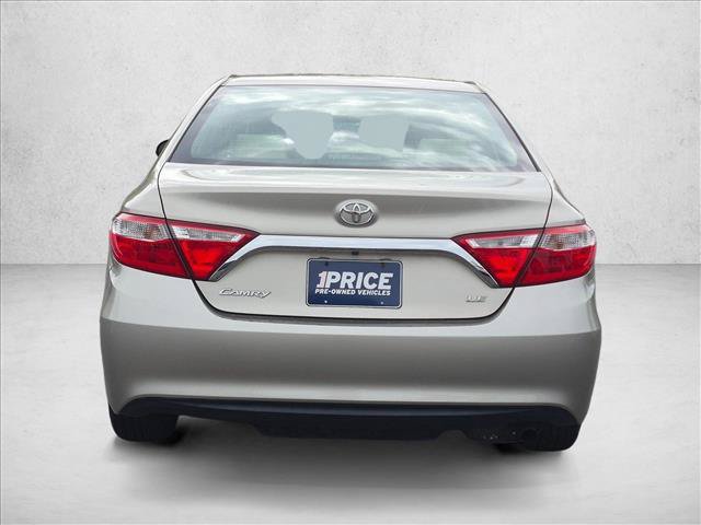 Used 2017 Toyota Camry LE FWD image 6