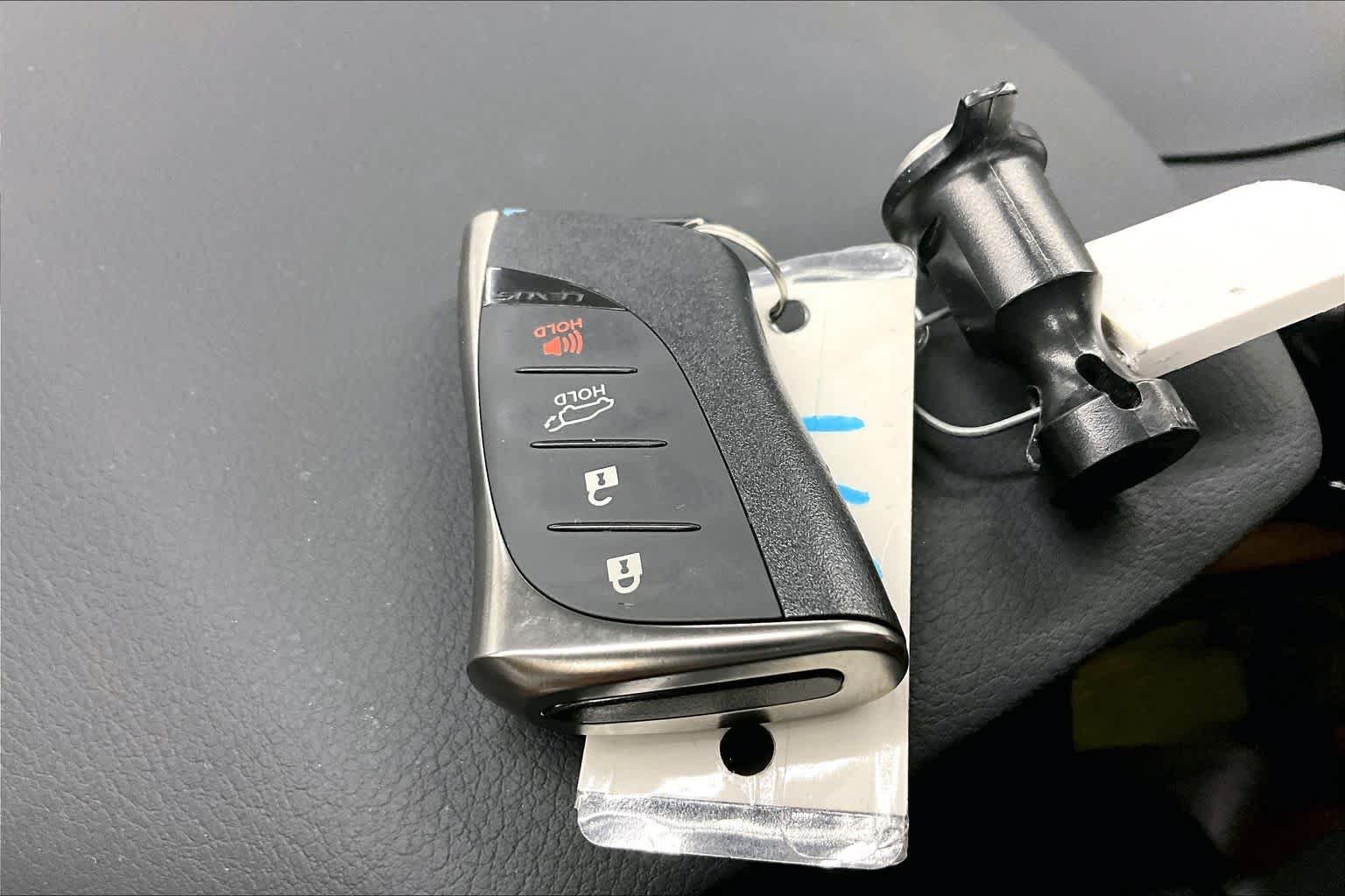 Used 2026 Lexus NX 350h AWD w/ Accessory Package (2T) image 15