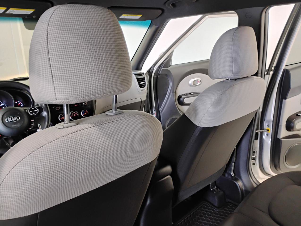 Used 2019 Kia Soul image 12