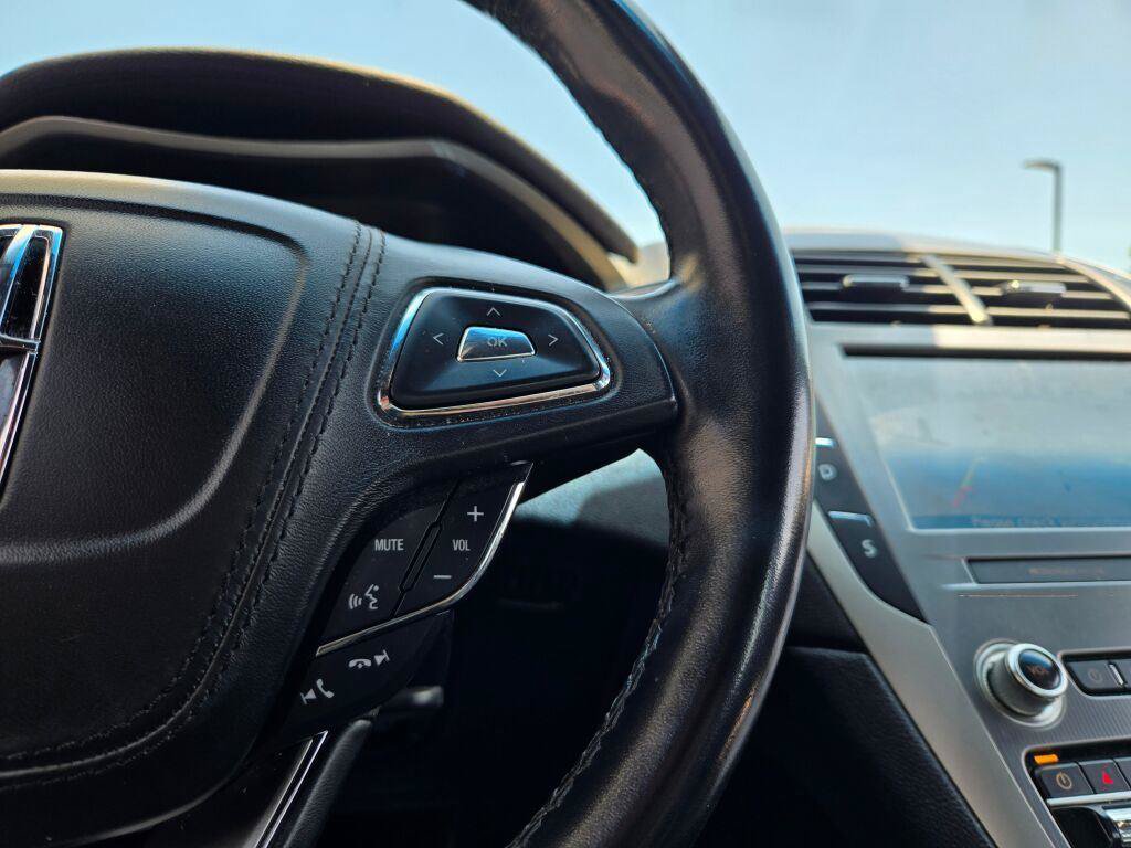 Used 2019 Lincoln MKZ Premiere FWD image 28