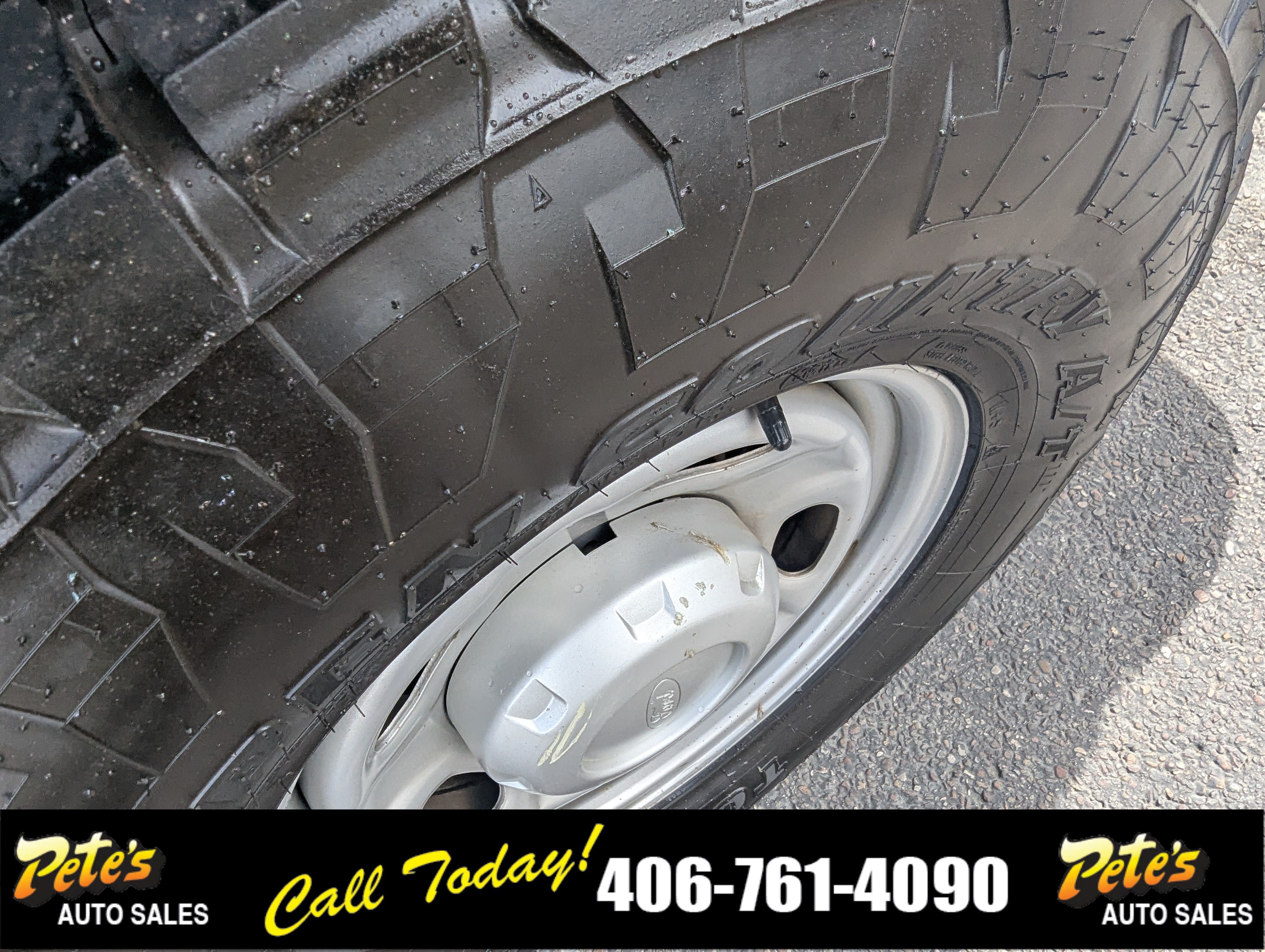 Used 2015 Ford F250 XL w/ Power Equipment Group AWD/4WD image 10