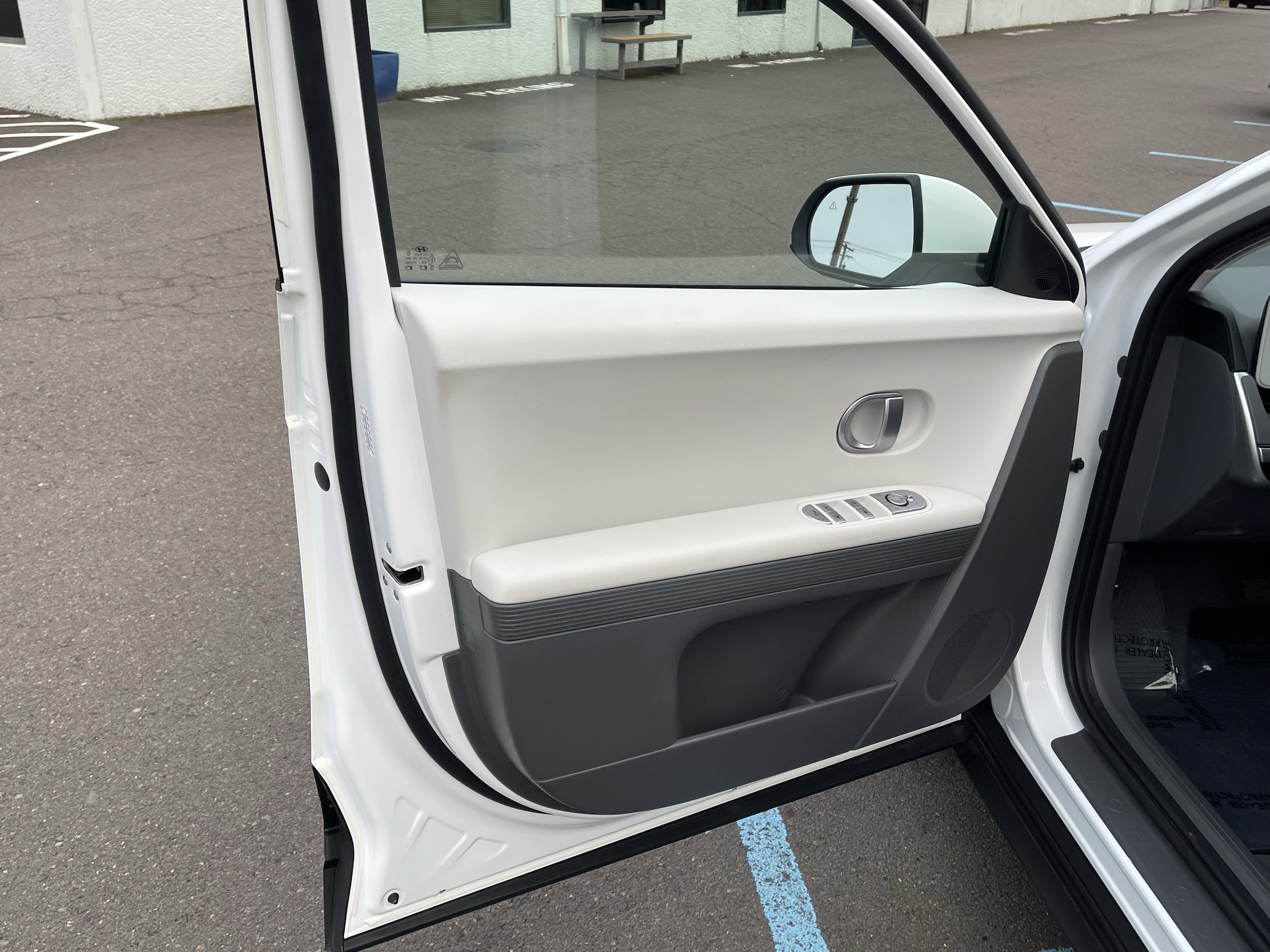 Certified 2024 Hyundai Ioniq 5 SEL RWD image 16