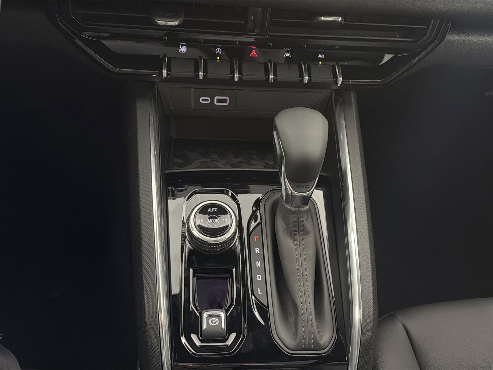 New 2026 GMC Canyon Elevation w/ Convenience Package image 22