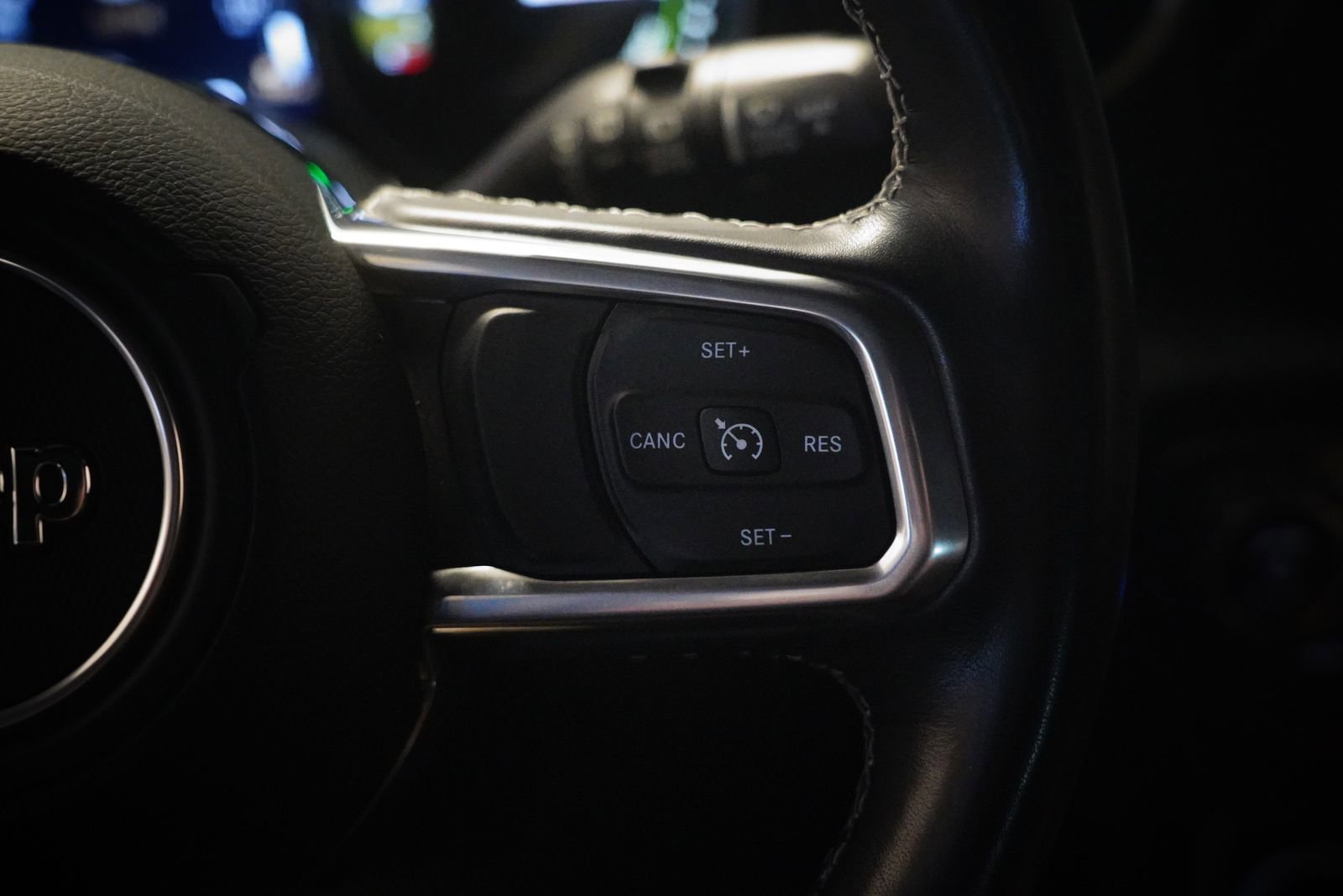 Used 2022 Jeep Wrangler Unlimited Sahara w/ Cold Weather Group image 19