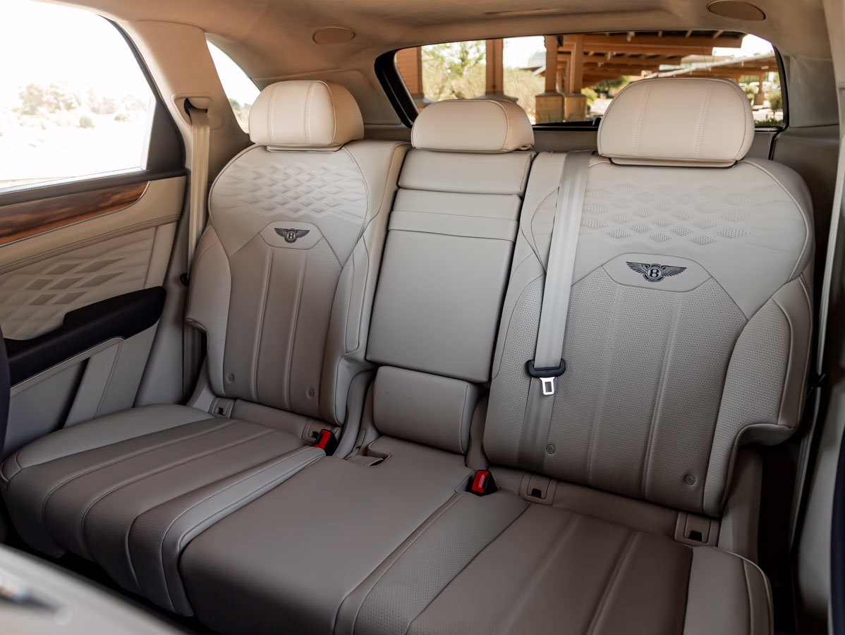 Certified 2024 Bentley Bentayga AWD/4WD image 28