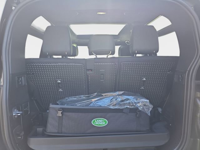 New 2026 Land Rover Defender 90 V8 AWD/4WD image 10