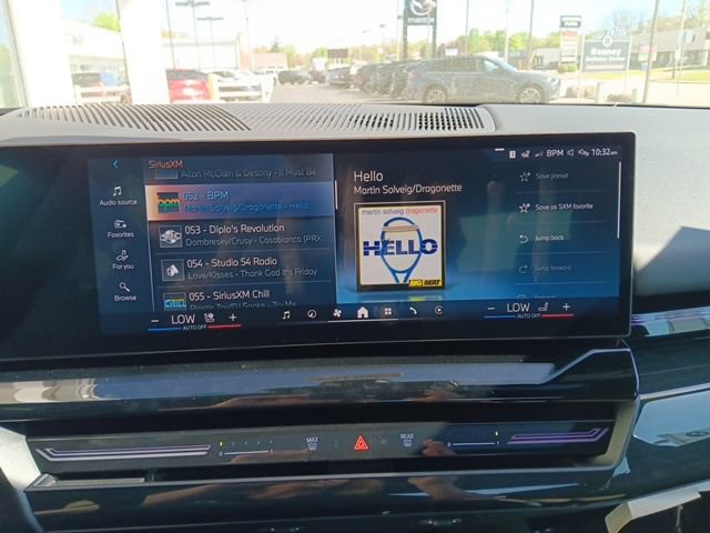 New 2025 BMW 530i xDrive w/ Premium Package AWD/4WD image 35