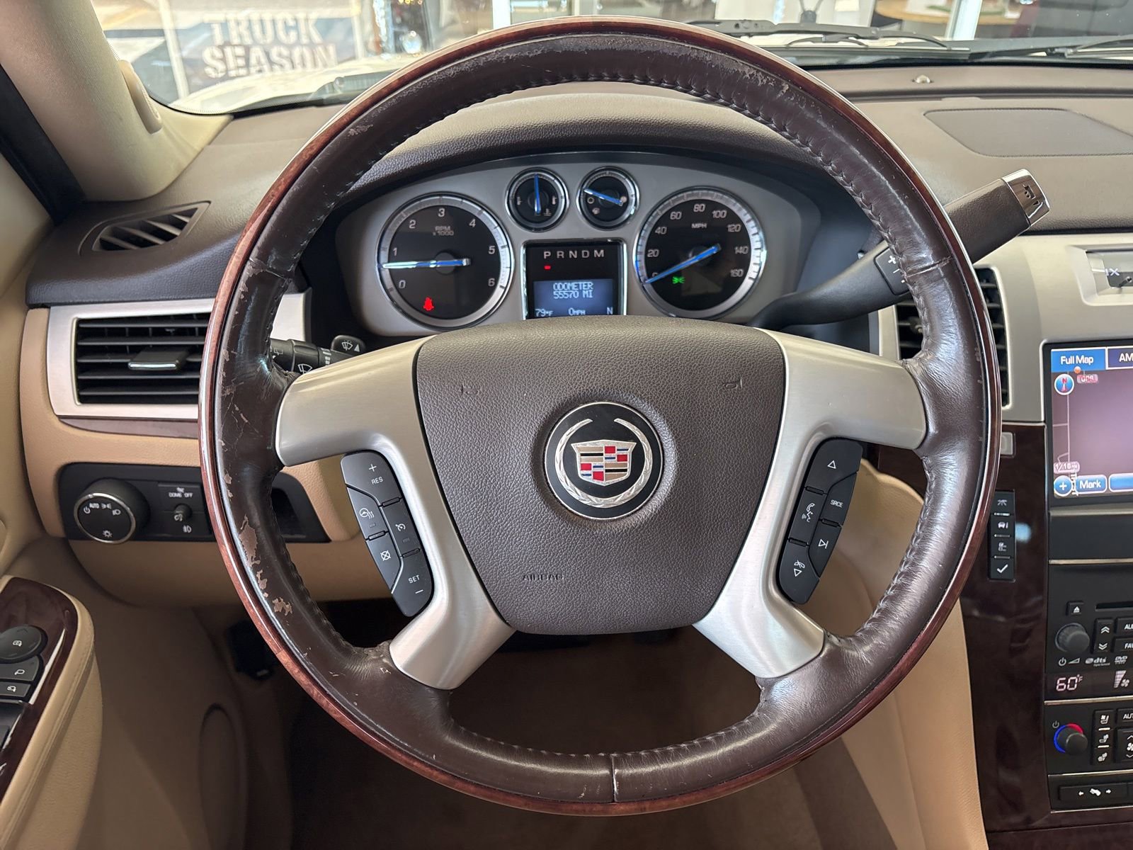 Used 2013 Cadillac Escalade Premium RWD image 32
