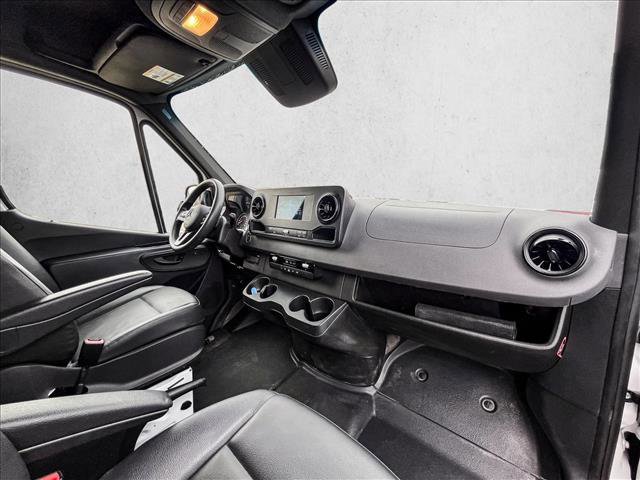 Used 2024 Mercedes-Benz Sprinter 2500 image 22