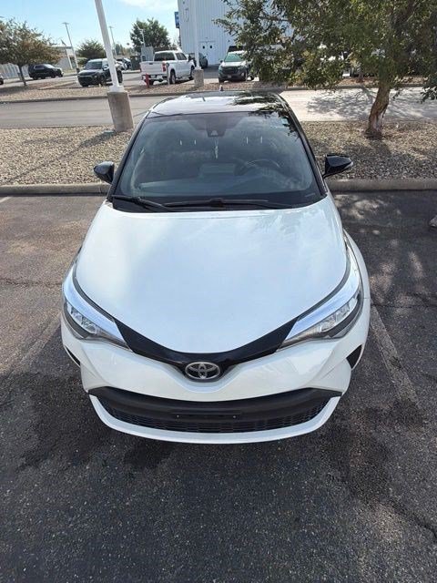 Used 2020 Toyota C-HR XLE FWD image 18
