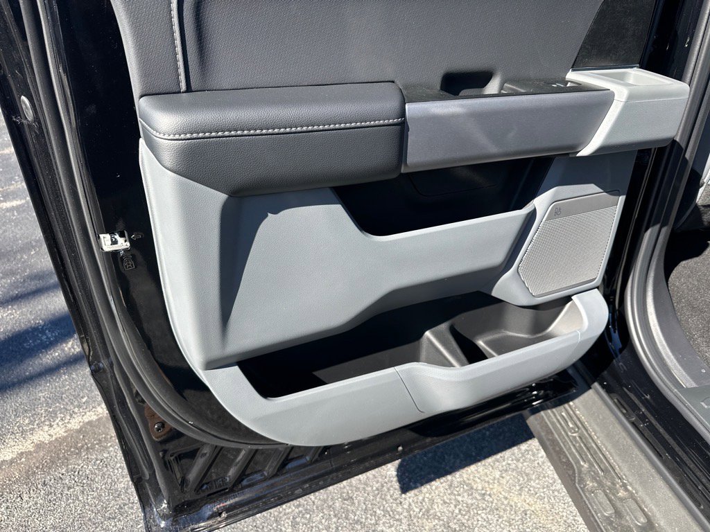 New 2025 Ford F150 Lightning Flash image 34