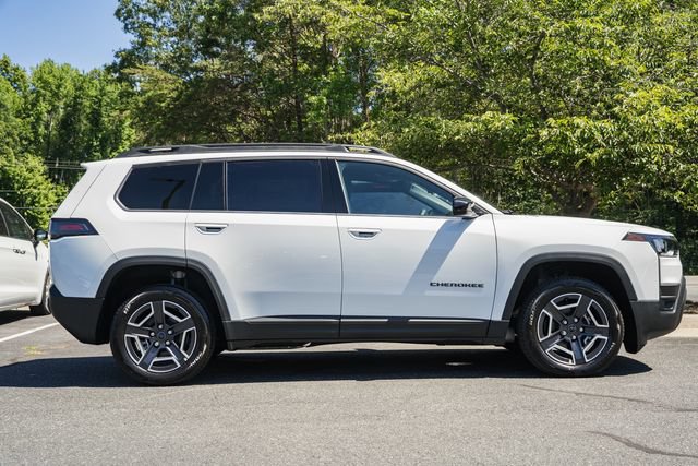 New 2026 Jeep Cherokee Laredo AWD/4WD image 4