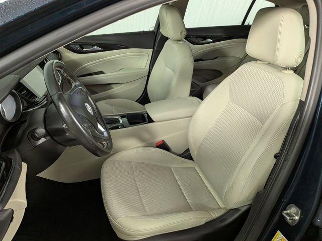 Used 2018 Buick Regal Preferred w/ Driver Confidence Package #1 AWD/4WD image 15