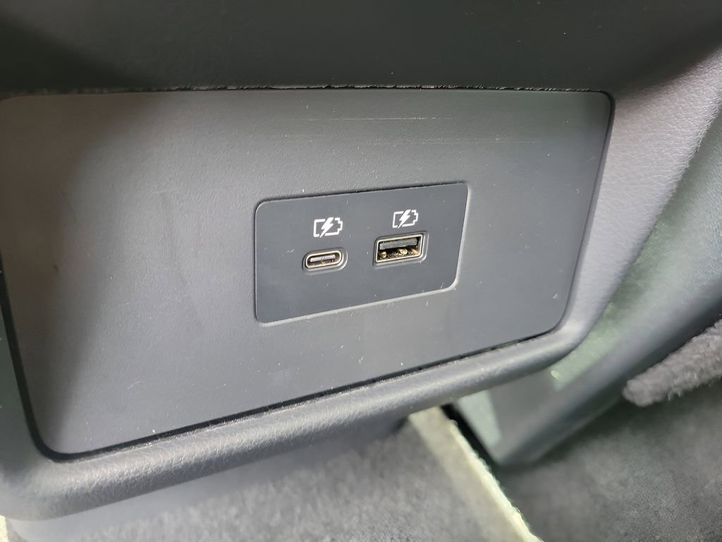 Used 2023 Nissan Rogue SV image 11