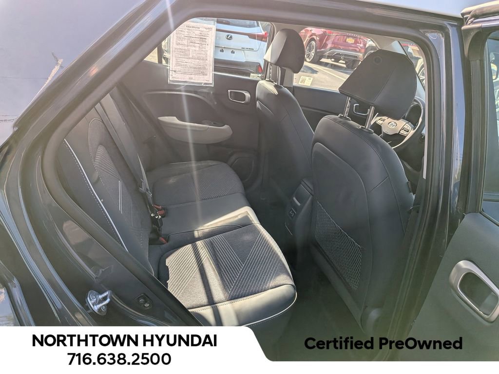 Used 2025 Hyundai Venue Limited FWD image 33